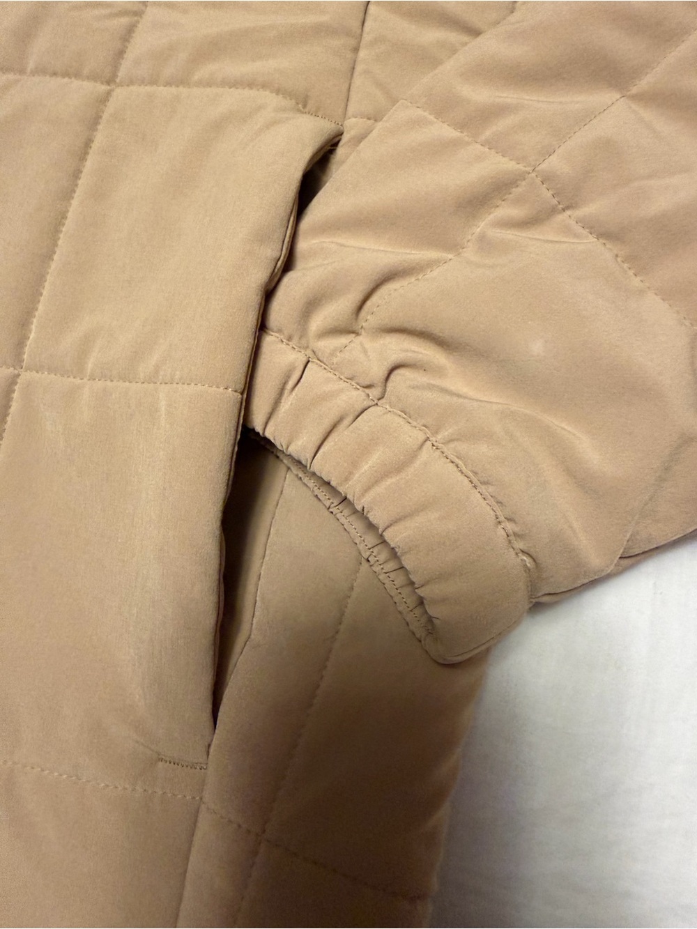 Under Armour Men's Quilted Puffer Jacket in Tan - Picture 4 of 6
